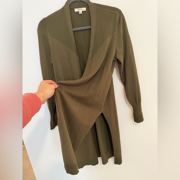 *EUC* Olive Green Women's Open Front Duster Style Cardigan Sweater - Picture 2 of 7